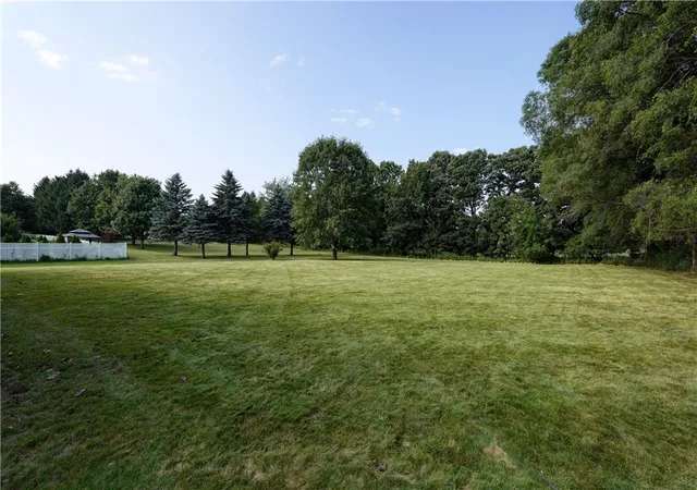 38th image of 2 Sibleyville Ln, Mendon, NY 14472 | MLS# R1700671