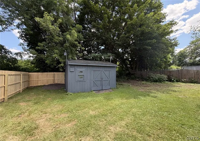 4th image of 425 Otsego St, German Flatts, NY 13357 | MLS# S1701032