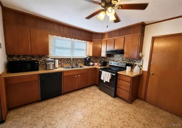 4th image of 1817 Copperfield St, Utica, NY 13501 | MLS# S1700855