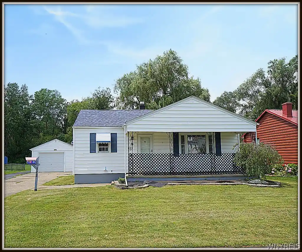 Photo 1 of Sale Pending at 522 Witmer Rd, North Tonawanda, NY 14120 | MLS# B1688200 | Listing updated on 2026-08-12