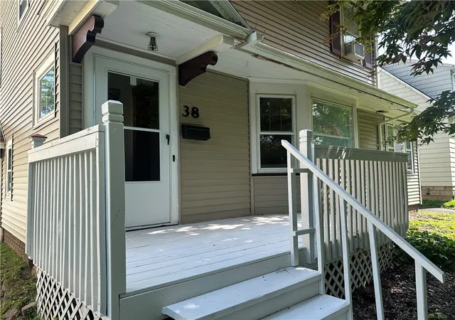 Photo 5 of Sale Pending at 38 Irvington Rd, Rochester, NY 14620 | MLS# R1701001 | Listing updated on 2026-08-04