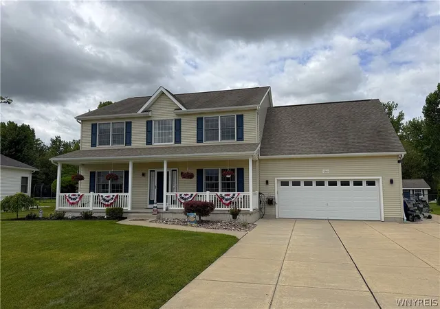1st image of 7260 Ashley Ln, North Tonawanda, NY 14120 | MLS# B1701123