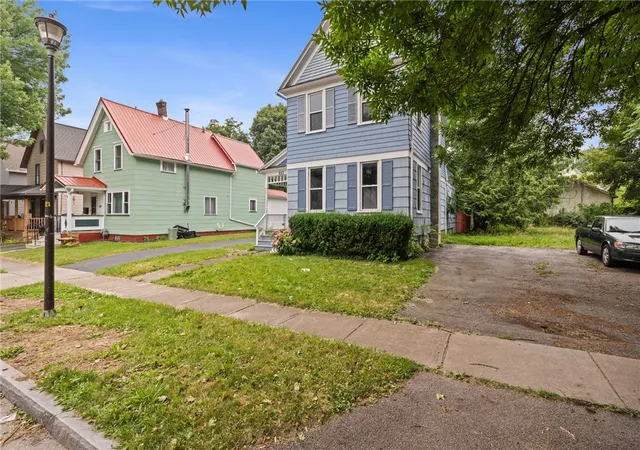 Photo 3 of Sale Pending at 253 Benton St, Rochester, NY 14620 | MLS# R1699618 | Listing updated on 2026-07-31