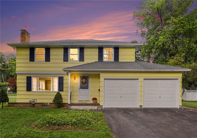 4th image of 160 Chadwell Rd, Rochester, NY 14609 | MLS# R1700282