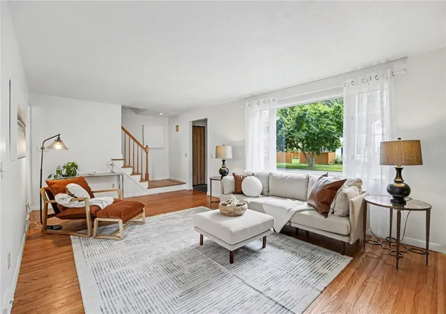 5th image of 160 Chadwell Rd, Rochester, NY 14609 | MLS# R1700282