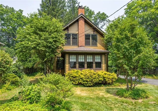 2nd image of 6 Line St, Pittsford, NY 14534 | MLS# R1699726