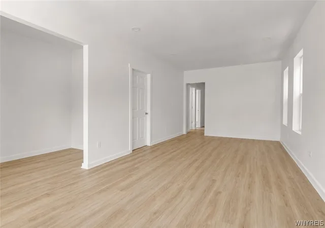 Listing Photo 4 - Condo for sale in building located at 149 Northland Ave, Buffalo, NY 14208