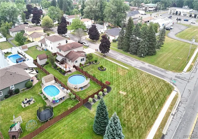 50th image of 2 Autumn Ln, Depew, NY 14043 | MLS# B1699264