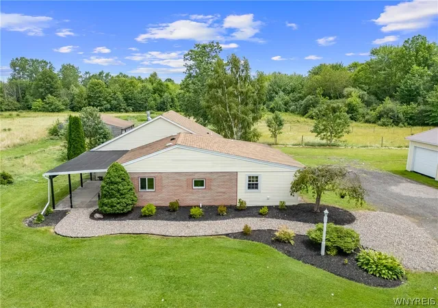 1st image of 3069 Coomer Rd, Newfane, NY 14108 | MLS# B1701157