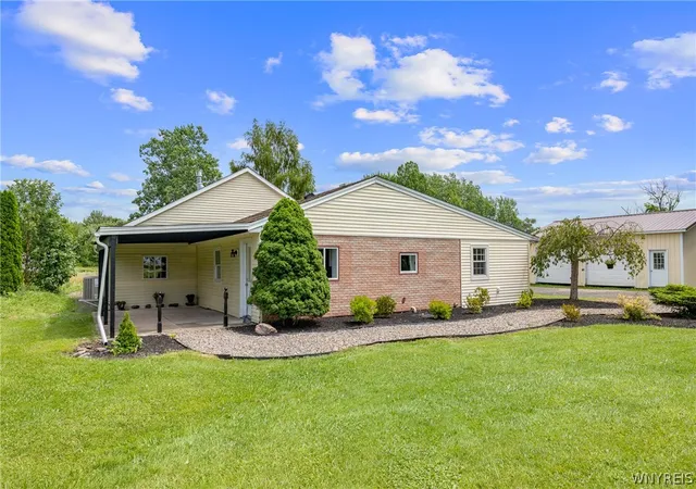 2nd image of 3069 Coomer Rd, Newfane, NY 14108 | MLS# B1701157