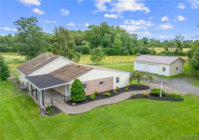3rd image of 3069 Coomer Rd, Newfane, NY 14108 | MLS# B1701157