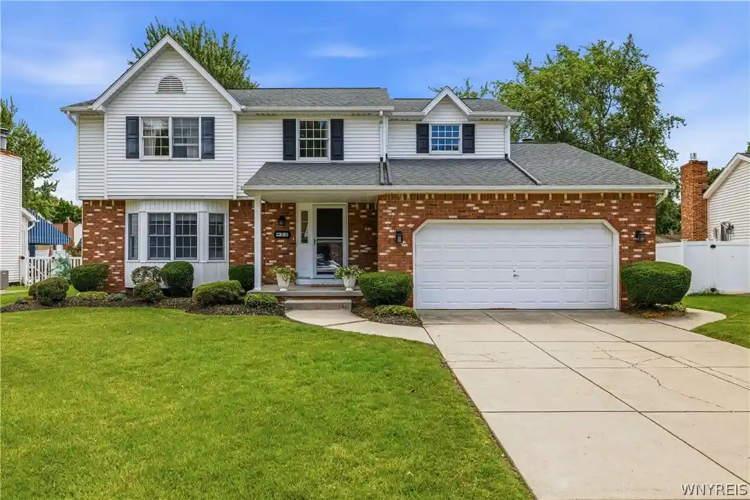 Photo 1 of Sale Pending at 55 Independence Dr, Lockport, NY 14094 | MLS# B1701156 | Listing updated on 2026-10-22