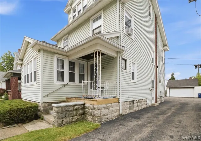 Photo 3 of Single family home for sale at 50 Saranac Ave, Buffalo, NY 14216 | MLS# B1701199 | Listing updated on 2026-07-23