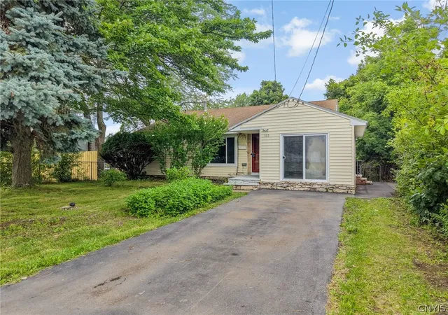 2nd image of 513 Mountainview Ave, Syracuse, NY 13224 | MLS# S1700079