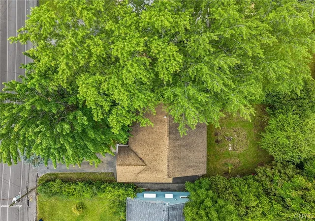 Photo 4 of Sale Pending at 513 Mountainview Ave, Syracuse, NY 13224 | MLS# S1700079 | Listing updated on 2026-08-02
