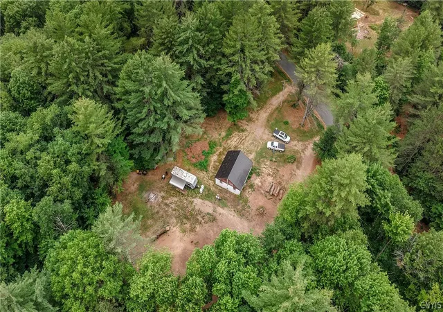 2nd image of 11552 Bellingertown Rd, Forestport, NY 13338 | MLS# S1701161