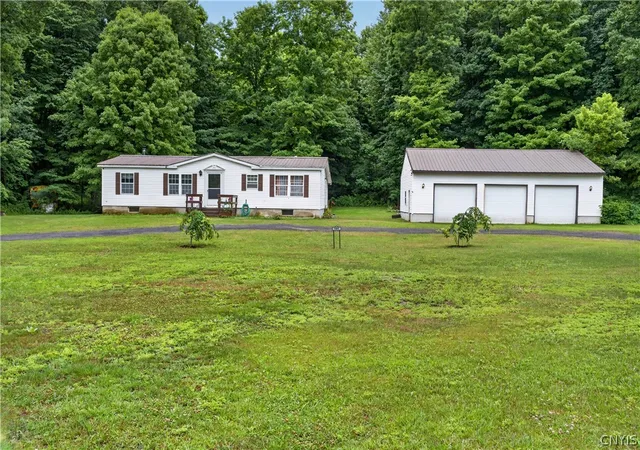 2nd image of 101 Shortcut Rd, Fulton, NY 13069 | MLS# S1700677