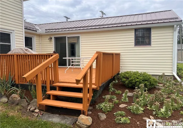 Photo 5 of Single family home for sale at 120 Olean St, Angelica, NY 14709 | MLS# R1695808 | Listing updated on 2026-07-23