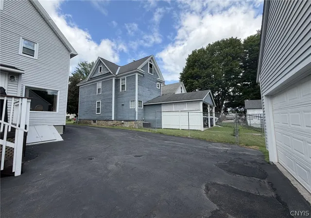 3rd image of 367 Otsego St, German Flatts, NY 13357 | MLS# S1701118