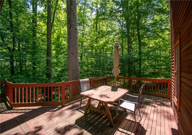 5th image of 4107 Braewood Ln, Geneva, NY 14456 | MLS# R1701244