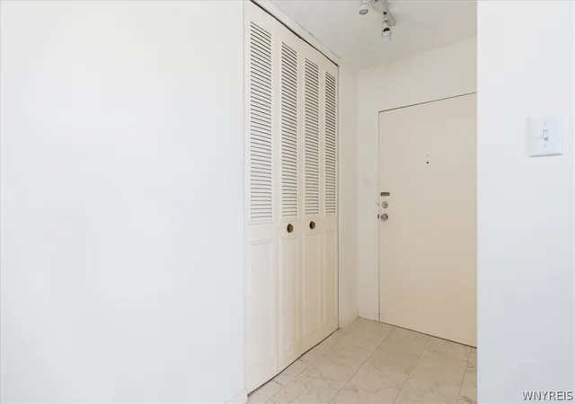 4th image of 1088 Delaware Ave #4C, Buffalo, NY 14209 | MLS# B1700707
