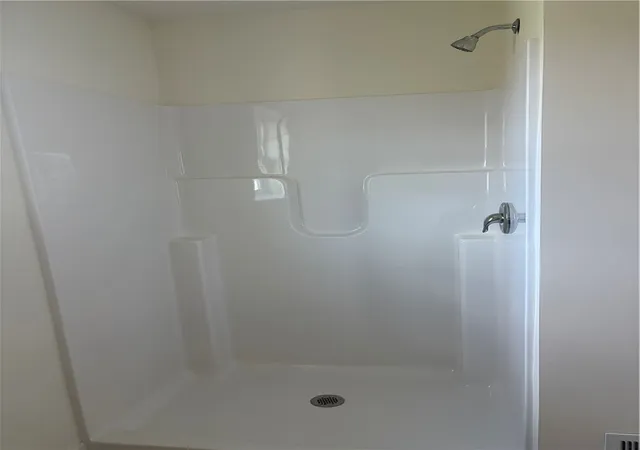 48th image of 38 Kingsbarn Rd, Henrietta, NY 14586 | MLS# R1699720