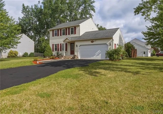 3rd image of 8167 Cicero Mills Rd, Cicero, NY 13039 | MLS# S1700154