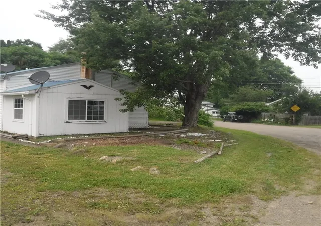 2nd image of 10058 Davis Rd, Wayland, NY 14572 | MLS# R1701288