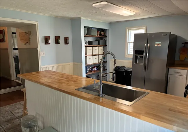 Photo 5 of Sale Pending at 79 Bridge St, Seneca Falls, NY 13148 | MLS# R1700984 | Listing updated on 2026-07-28