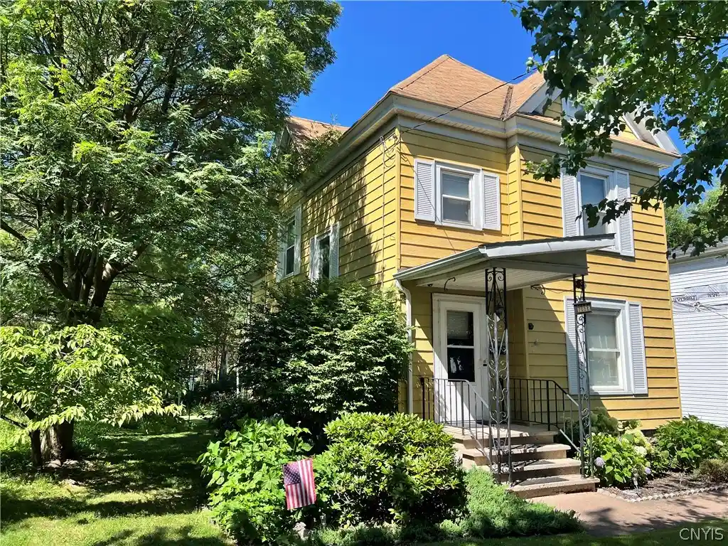 Photo 1 of Sale Pending at 105 E Heman St, East Syracuse, NY 13057 | MLS# S1699755 | Listing updated on 2026-09-18
