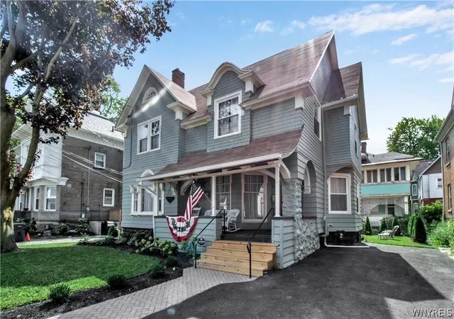 1st image of 623 Buffalo Ave, Niagara Falls, NY 14303 | MLS# B1700971