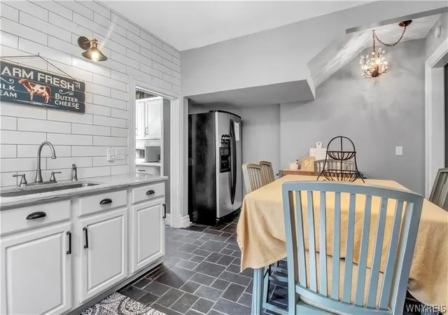 3rd image of 623 Buffalo Ave, Niagara Falls, NY 14303 | MLS# B1700971