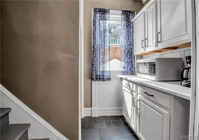 5th image of 623 Buffalo Ave, Niagara Falls, NY 14303 | MLS# B1700971