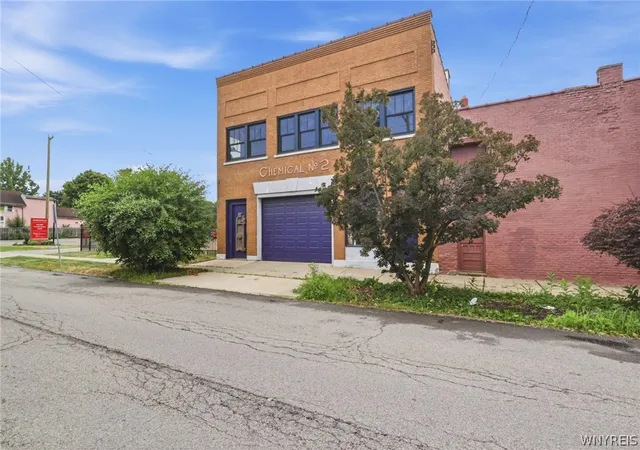 2nd image of 260 Plymouth Ave, Buffalo, NY 14213 | MLS# B1701263