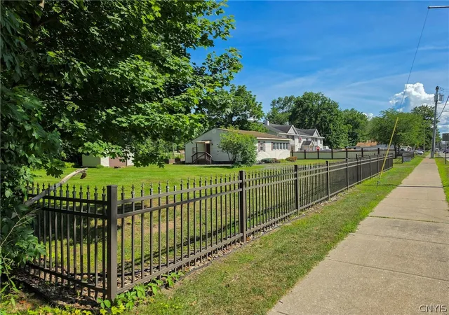 3rd image of 2416 Main St, Blossvale, NY 13308 | MLS# S1697045