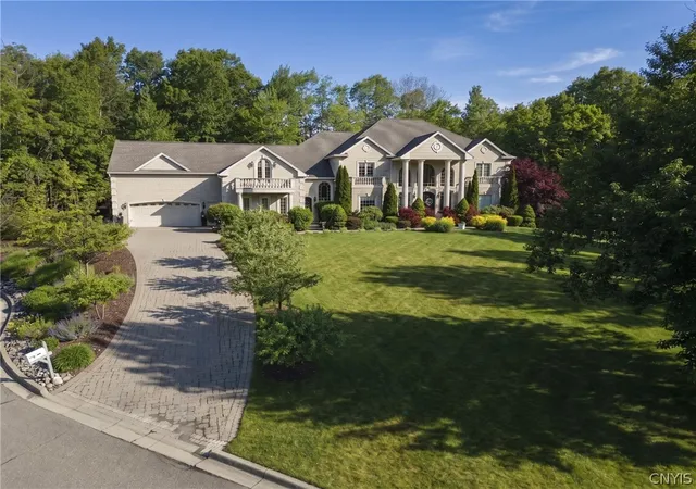 43rd image of 1146 Kevin Blvd, Endicott, NY 13760 | MLS# S1696722