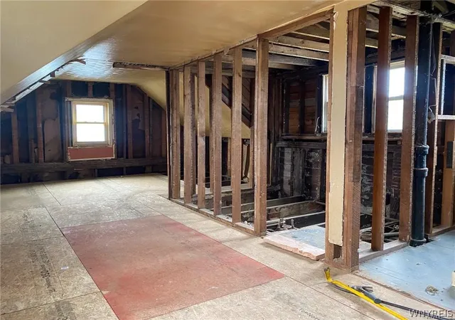 22nd image of 3 Oakwood Ave, Lancaster, NY 14086 | MLS# B1701332