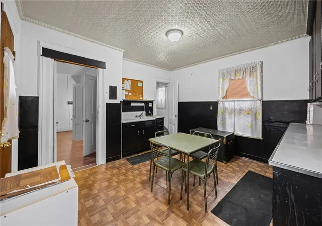 Photo 5 of Single family home for sale at 2 Laser St, Rochester, NY 14621 | MLS# R1697363 | Listing updated on 2026-08-03