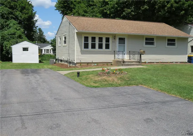 4th image of 212 Jane Dr, Syracuse, NY 13219 | MLS# S1697568