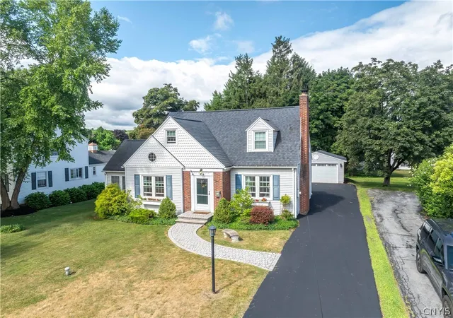 Photo 3 of Sale Pending at 424 Cherry Rd, Syracuse, NY 13219 | MLS# S1701092 | Listing updated on 2026-07-30
