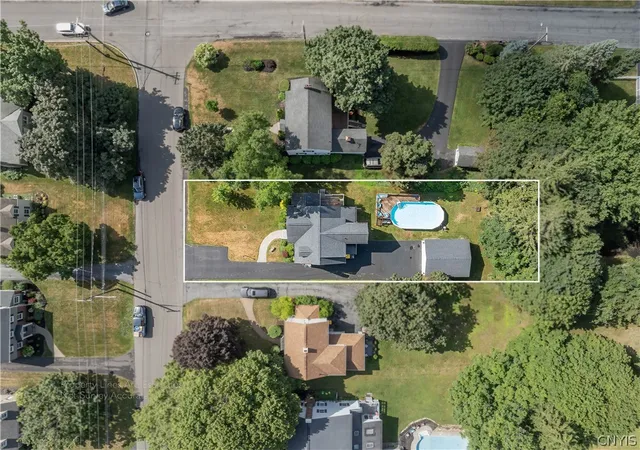 Photo 3 of Sale Pending at 424 Cherry Rd, Syracuse, NY 13219 | MLS# S1701092 | Listing updated on 2026-07-30