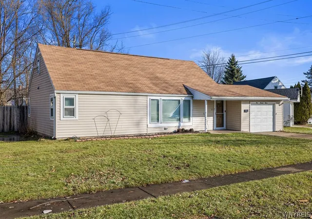 3rd image of 111 Louis St, Buffalo, NY 14225 | MLS# B1696872