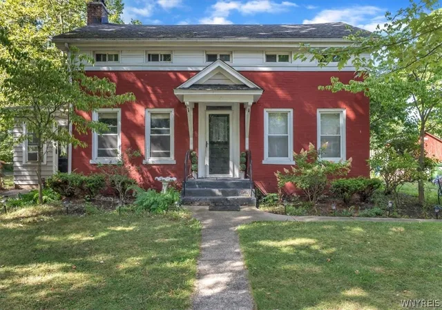 1st image of 311 Mcchesney St, Wilson, NY 14172 | MLS# B1701397