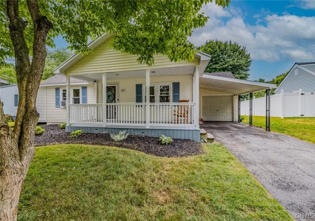 2nd image of 107 Williams Street, North Syracuse, NY 13212 | MLS# S1701208