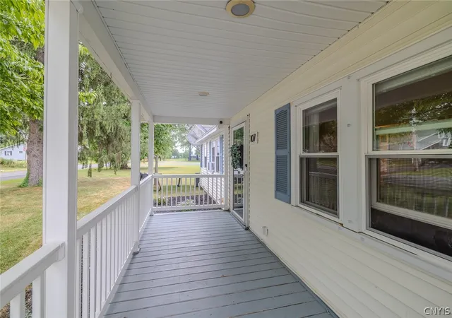 3rd image of 107 Williams Street, North Syracuse, NY 13212 | MLS# S1701208