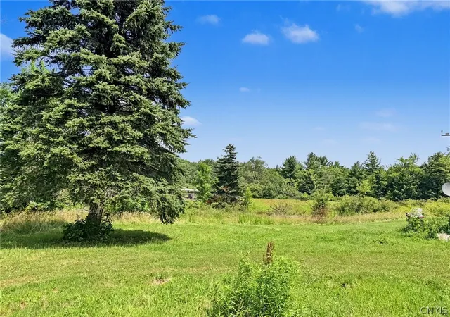 Photo 2 of Manufactured home for sale at 6097 Baldwin Corners Rd, Cincinnatus, NY 13040 | MLS# S1701446 | Listing updated on 2026-07-24