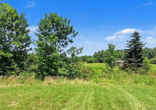 Photo 3 of Manufactured home for sale at 6097 Baldwin Corners Rd, Cincinnatus, NY 13040 | MLS# S1701446 | Listing updated on 2026-07-24
