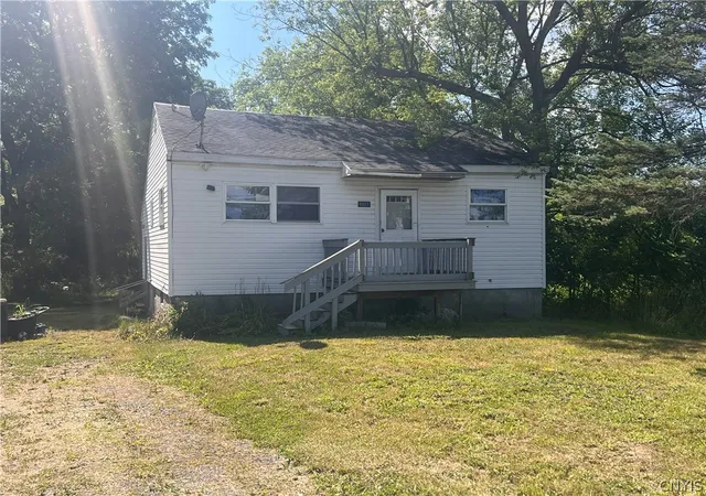 1st image of 8827 Brewerton Rd, Brewerton, NY 13029 | MLS# S1700471