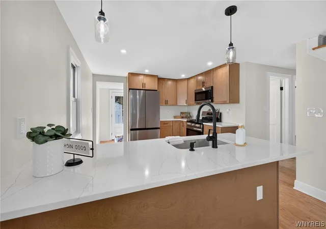 5th image of 3093 Lyth Rd, Buffalo, NY 14218 | MLS# B1701415