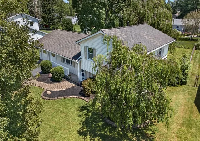 Photo 4 of Sale Pending at 409 Ballad Ave, Rochester, NY 14626 | MLS# R1700410 | Listing updated on 2026-08-02